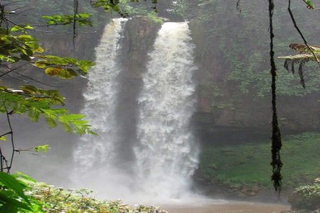 4-Chutes-de-la-Mouankeu-Maresa-voyage